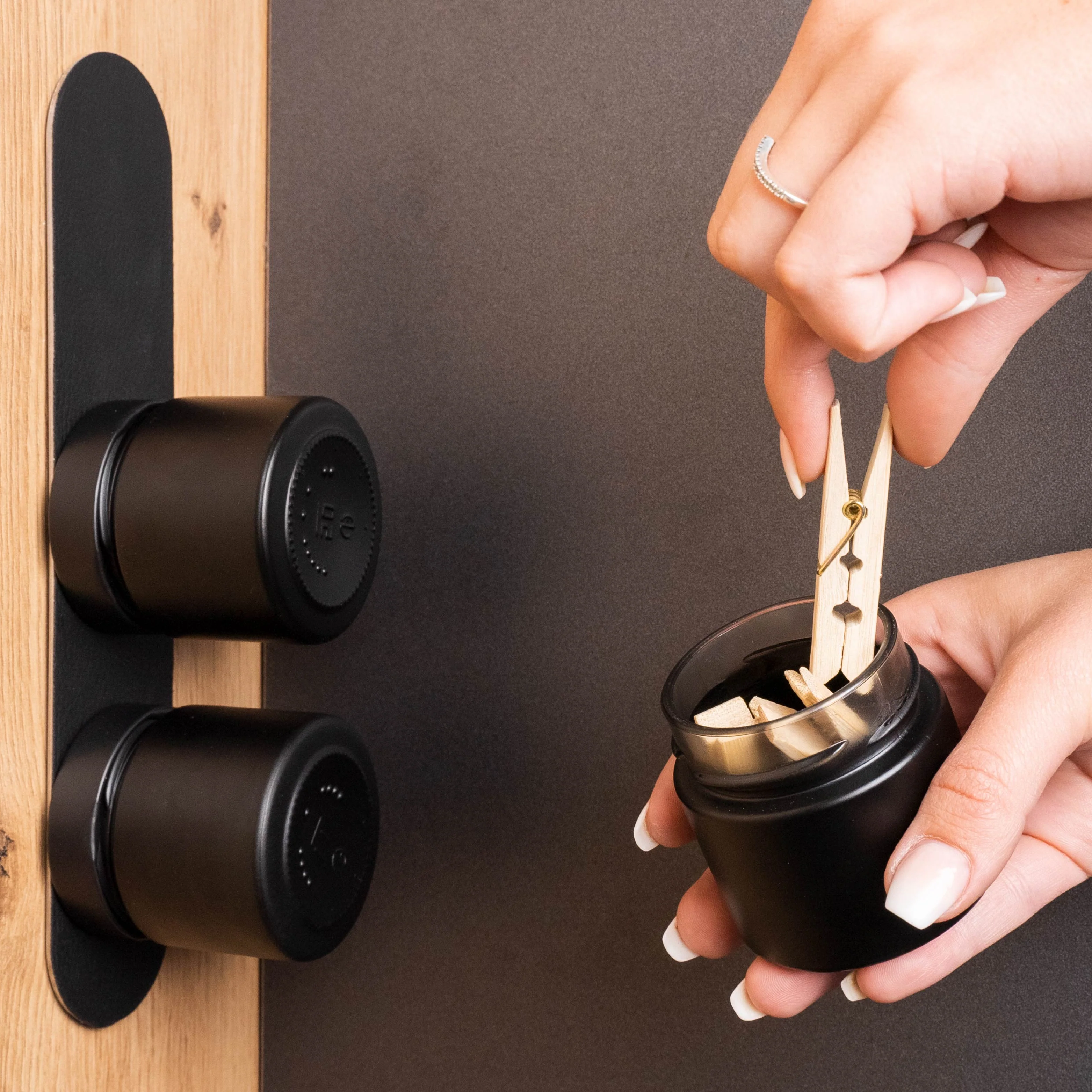 Magnet-Feinkostgläser ALL BLACK 125 ml inkl. Leisten BLACK - Image 5